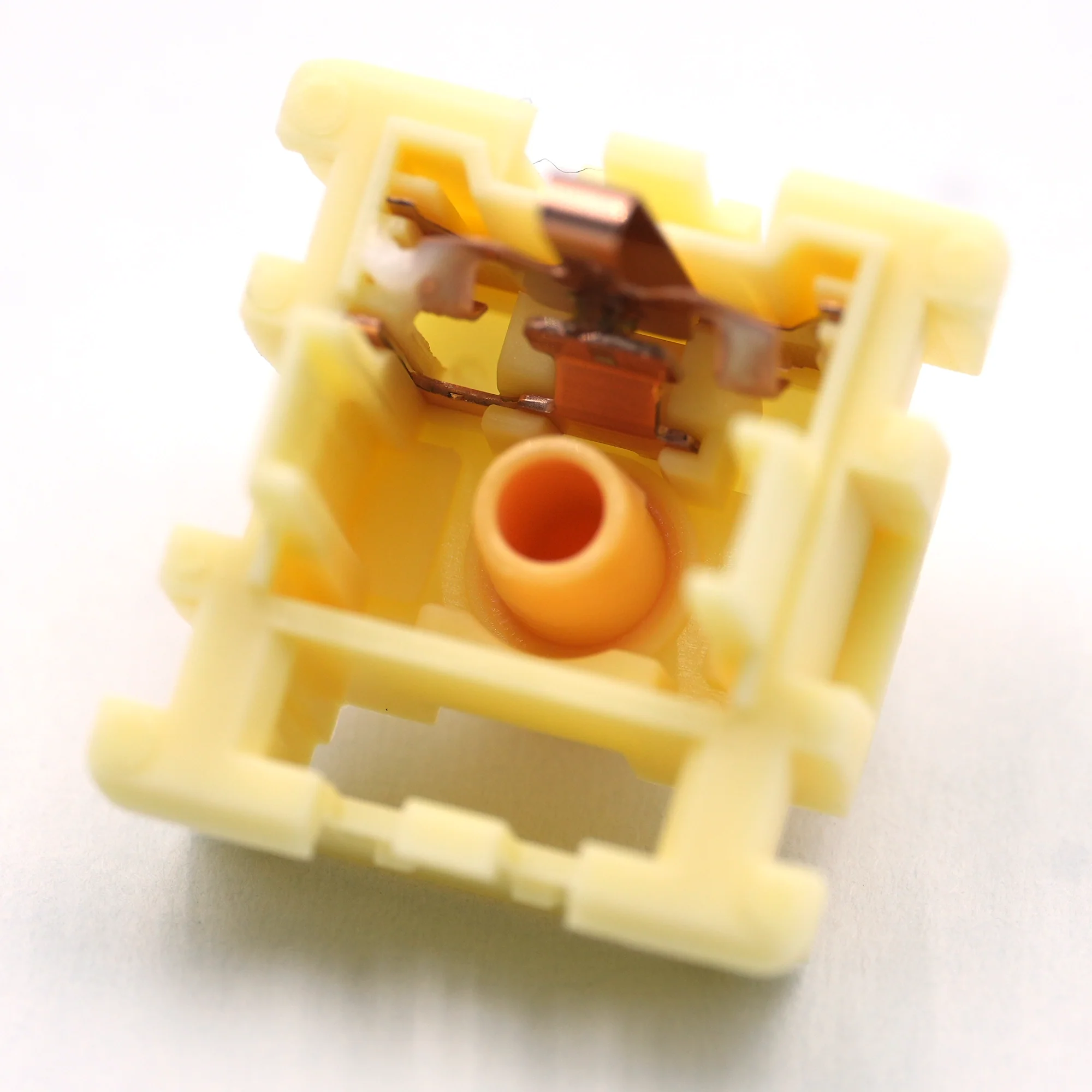 HMX Egg Yolk Linear Switches - Image 4